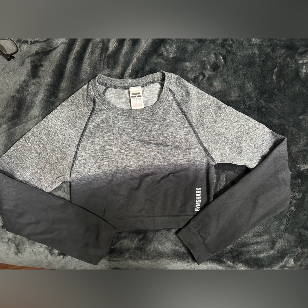 Gymshark Two-Tone Gray and Black Crop Top